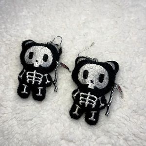 ⚡️2/$12⚡️skeleton bear earrings